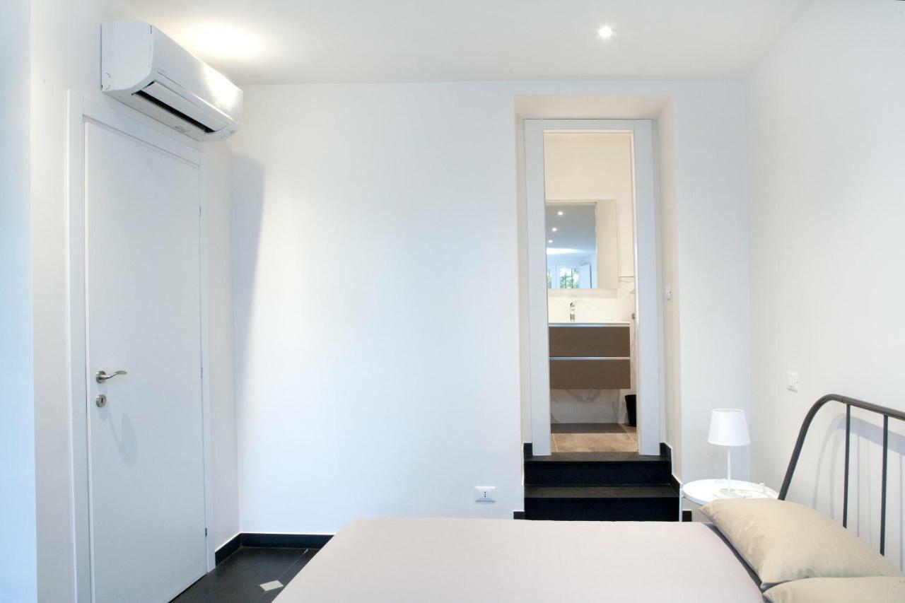 Old Villa Stylish Apartment Cenova Dış mekan fotoğraf
